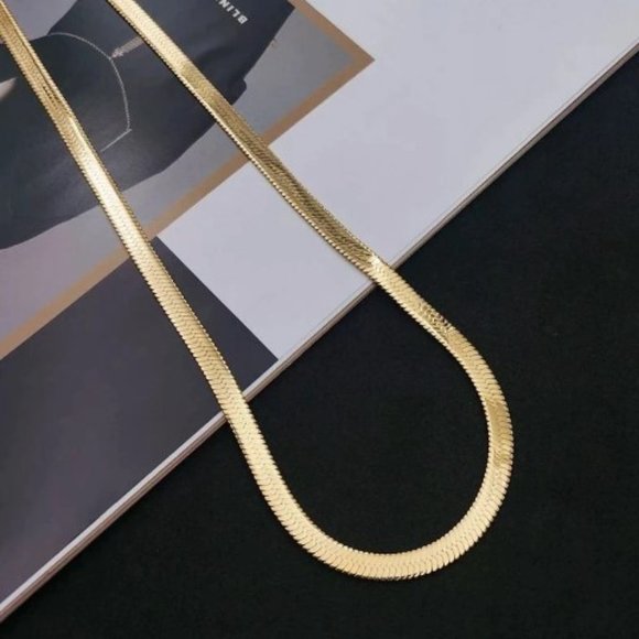 Gorgeous 925 Sterling Silver 18K Gold Plated 4MM Flat 20 inch Chain - Picture 3 of 4